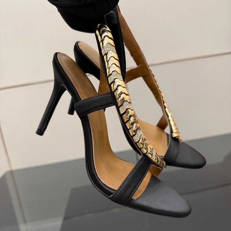 صنادل نسائية فاخرة مرصعة بالأح - مراجعة Luxury Lifestyle Shoes وسعره