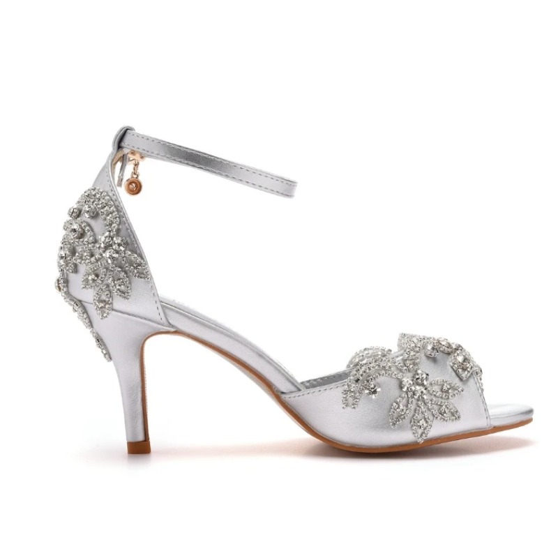 أحذية نسائية فاخرة من تصميم مص - مراجعة Luxury Lifestyle Shoes وسعره