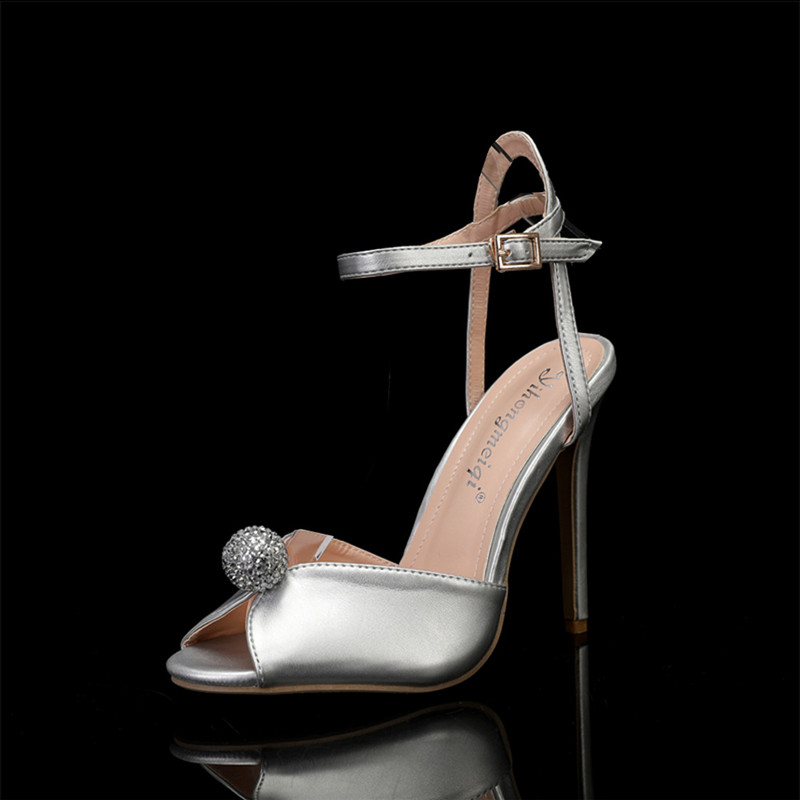 أحذية نسائية جديدة فاخرة مزينة - مراجعة Luxury Lifestyle Shoes وسعره