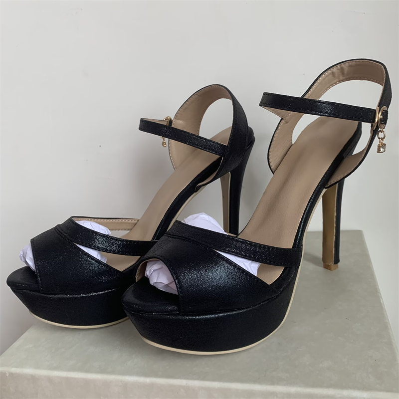 صنادل نسائية عصرية صيفية مثيرة - مراجعة Luxury Lifestyle Shoes وسعره