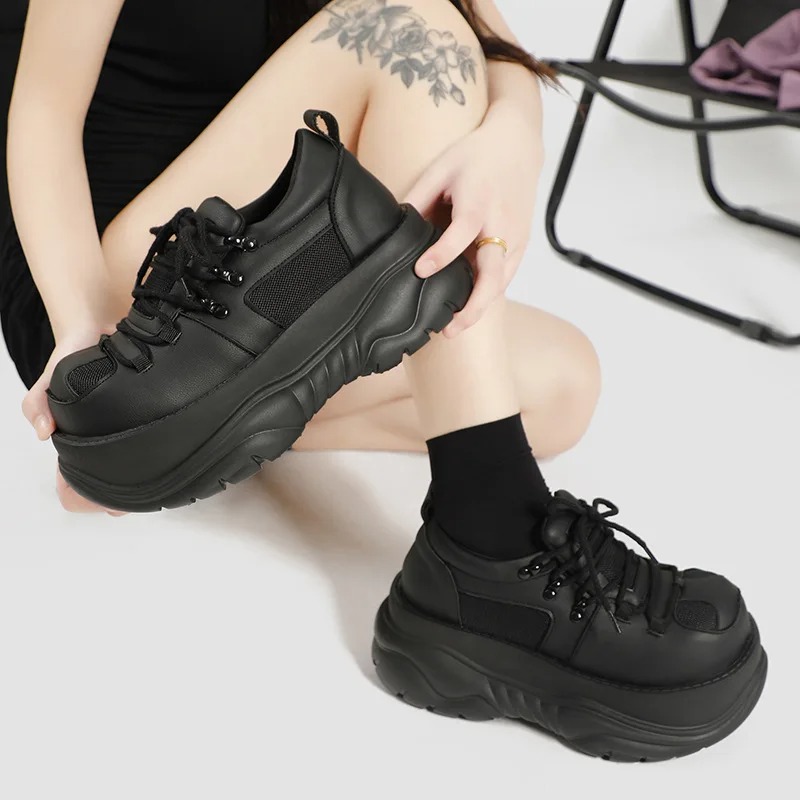 أحذية رياضية نسائية فاخرة جديد - مراجعة Luxury Lifestyle Shoes وسعره