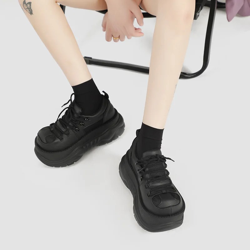 أحذية رياضية نسائية فاخرة جديد - مراجعة Luxury Lifestyle Shoes وسعره